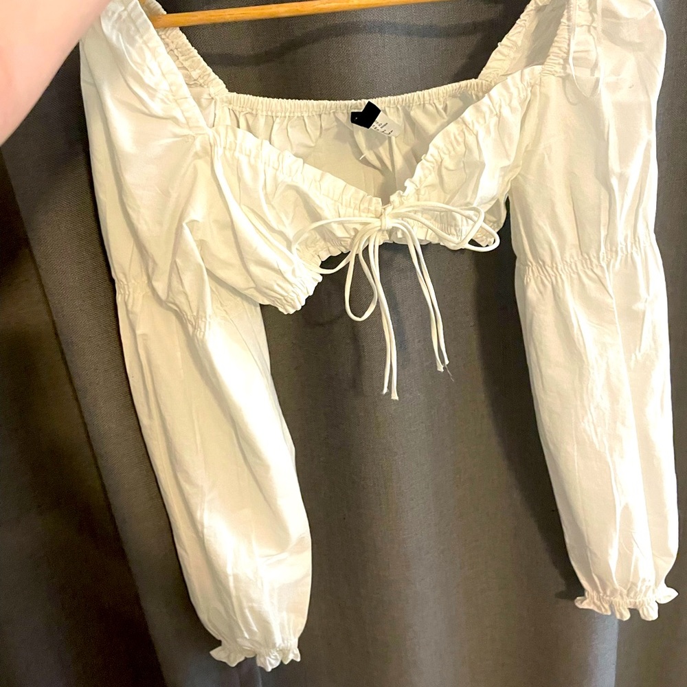 Brand new, never used white top!